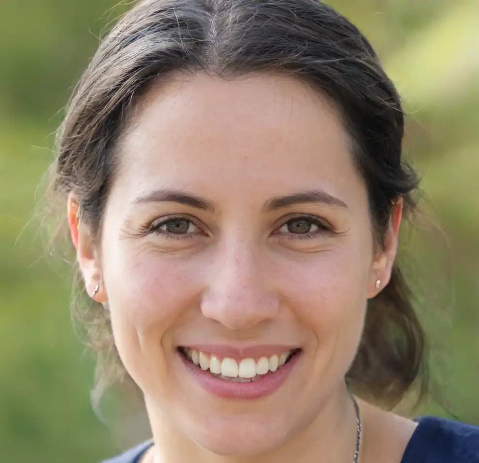 <em>Sara Diaz</em>